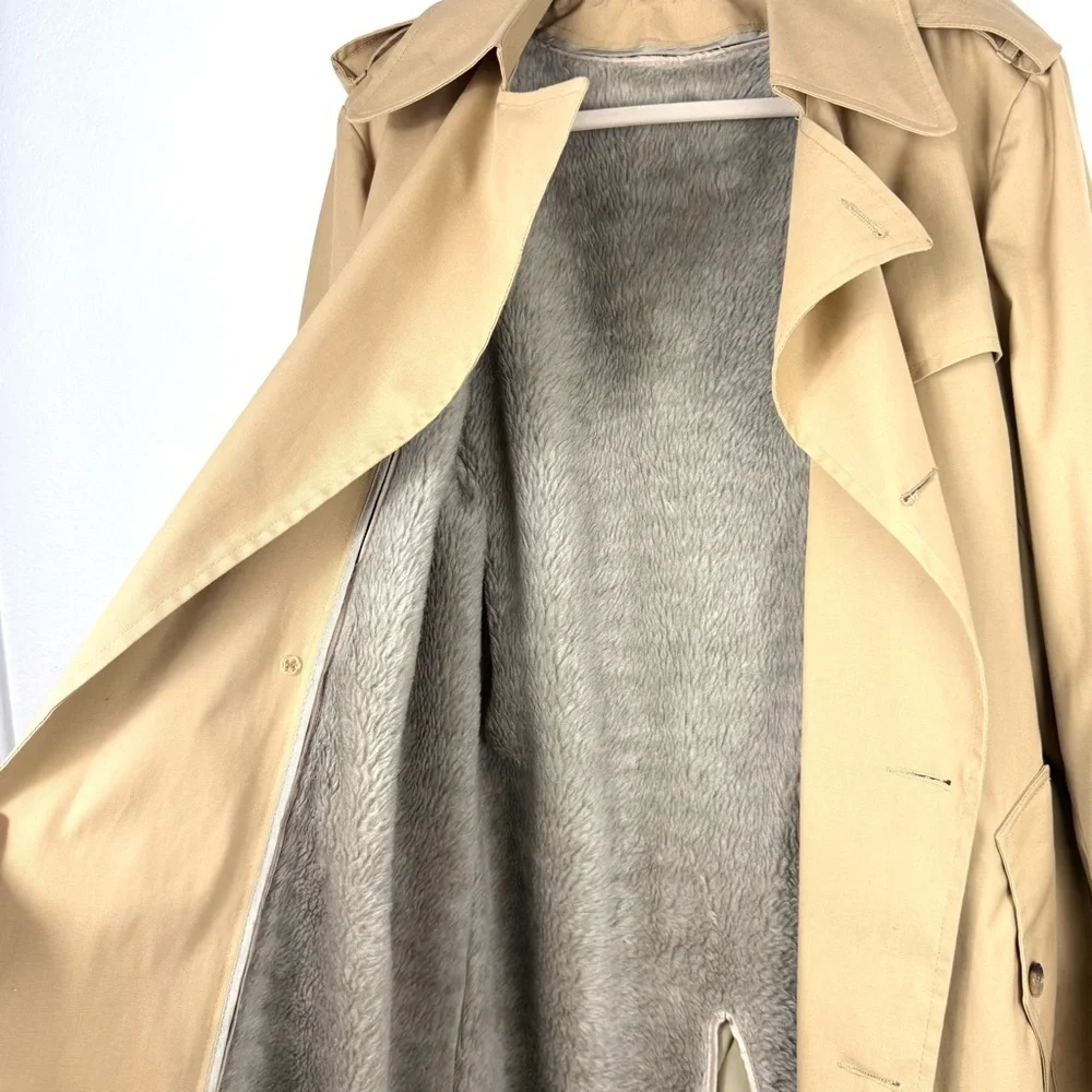 Clipper Mist vintage Classic Tan Trench Coat size 40